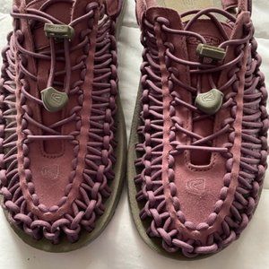 Keen Purple Uneek size 42/11 ladies sandals